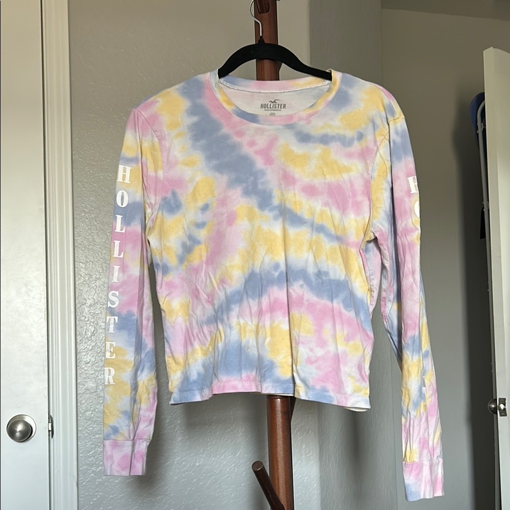 Hollister Women's Oversized TieDye Long Sleeve Multicolor Crop Top Size XS |A195